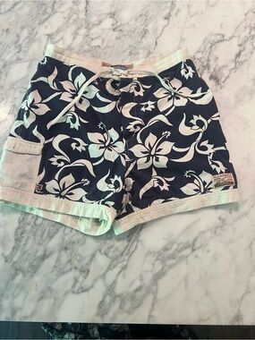 Tommy Hilfiger Paskowitz Surf Wear Navy with White Floral Swim Trunks size 32